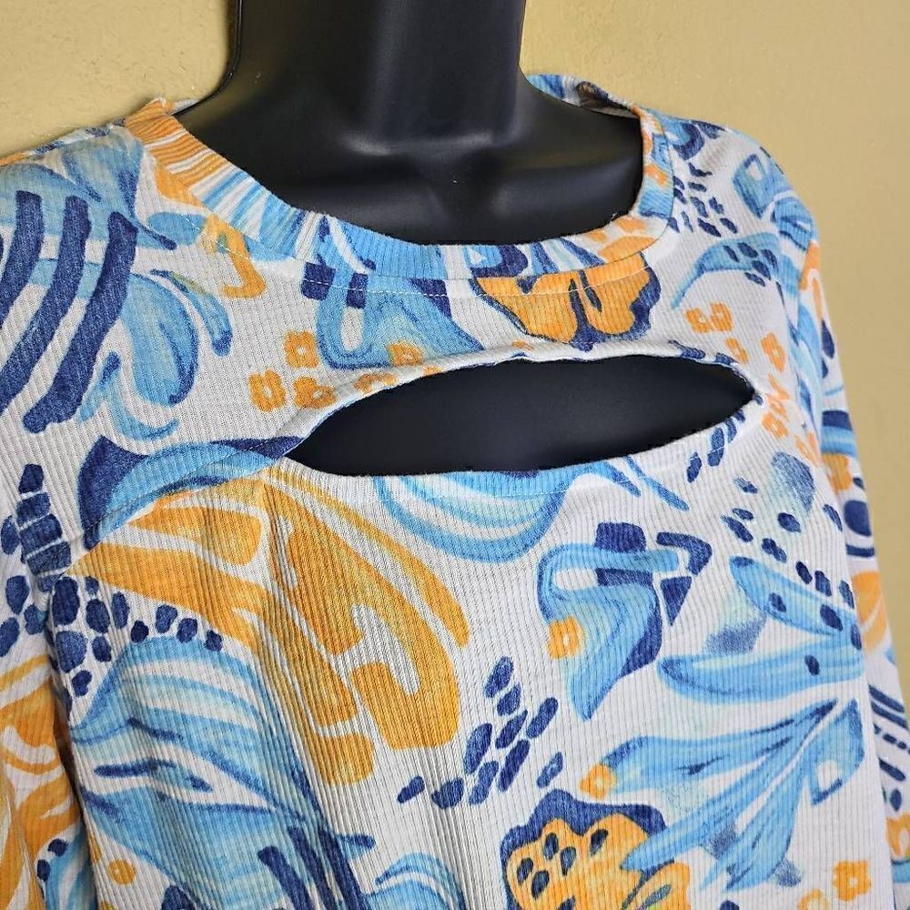 Palm Grove Ribbed Top - Picture 2 of 6